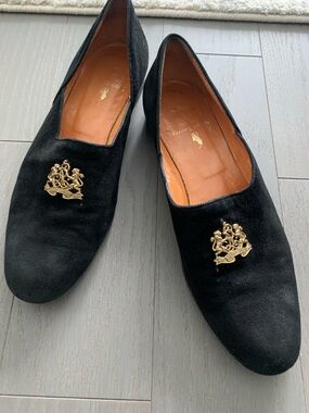 Vintage RALPH LAUREN Black Suede Women’s Slip-On Loafers with Gold Crest Accent